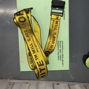 Off white Belt one size fit all !